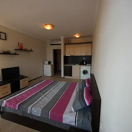 Apartment Menada Crystal Park *