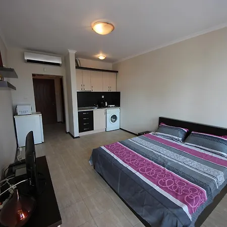 Apartment Menada Crystal Park *